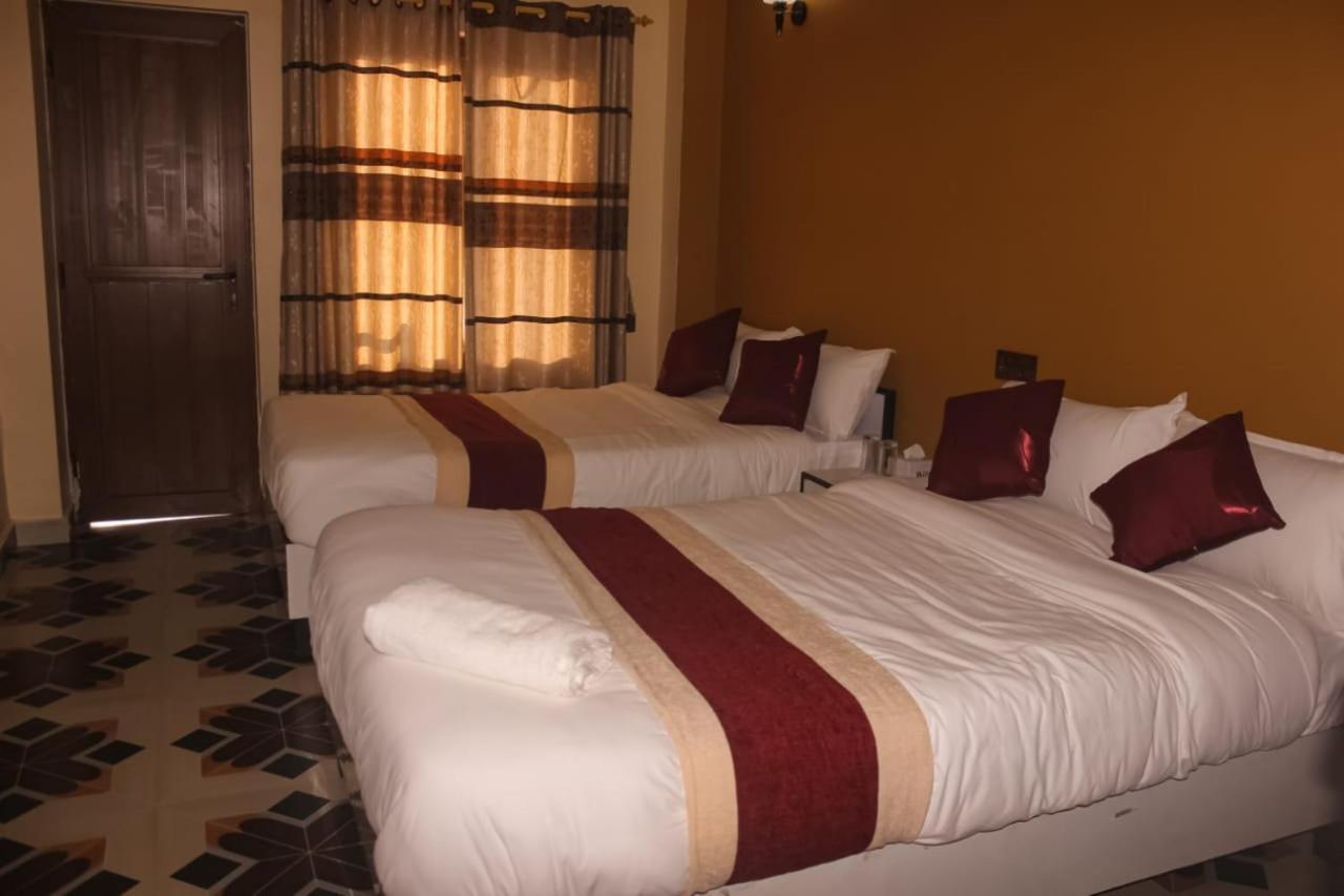 Hotel Flycatcher Chitwan- A Jungle Safari Home Sauraha Exterior foto